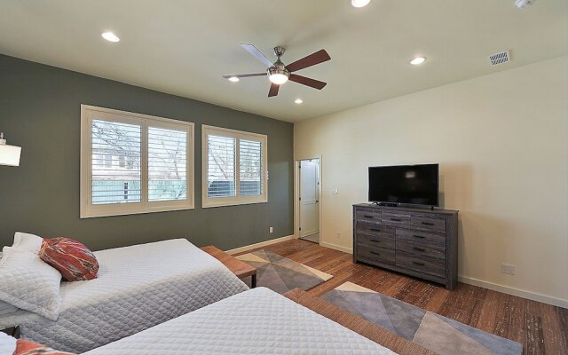 Stylish 3BR in Austin by RedAwning