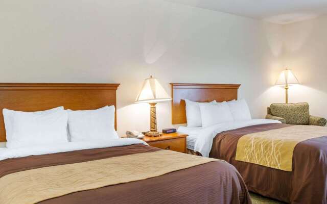 Quality Inn & Suites Near Amish Country