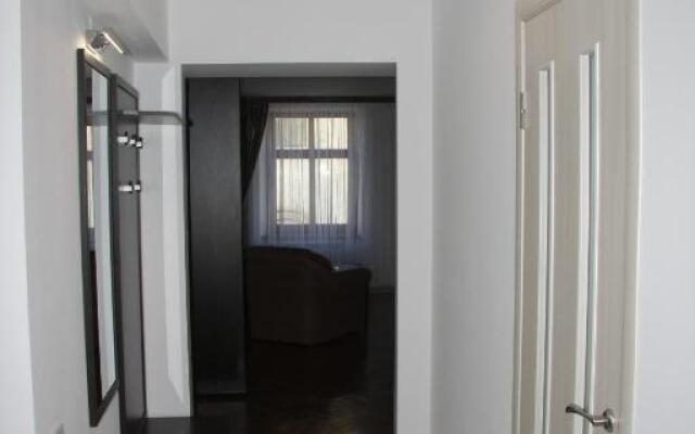 Apartment on Virmenska street 2