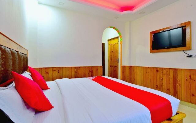 OYO 38661 Hotel Apna Ghar