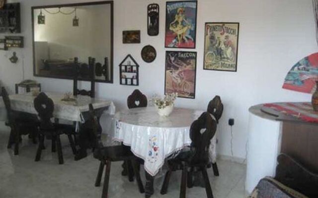 Skiathos Holiday House