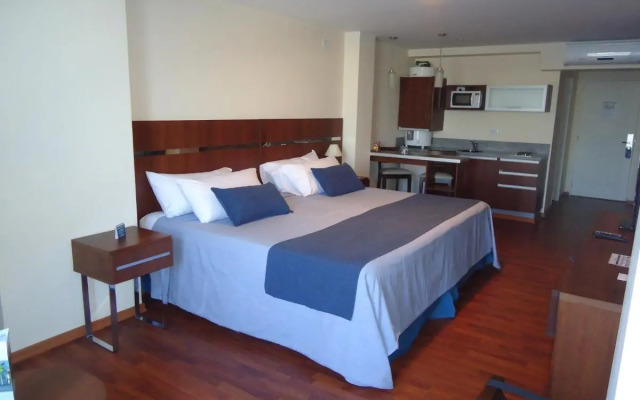 Hotel Puerto Amarras