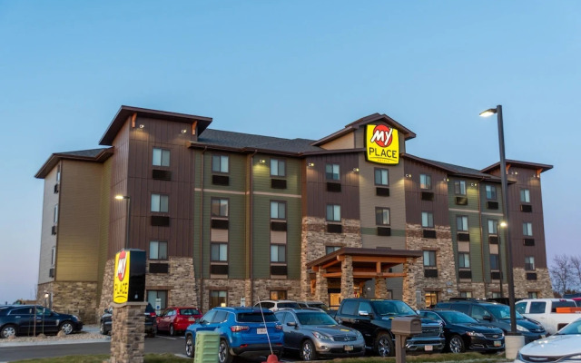 My Place Hotel - Watertown, SD