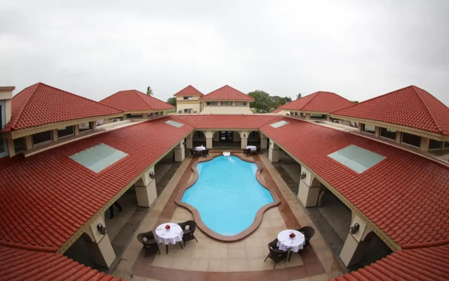 Neonz Resort & Club