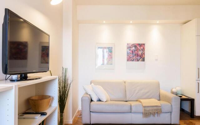 JOIVY Homey 1-Bed W/View Near Citylife