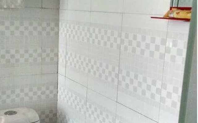 Yulin Kaiyulin Business Hotel