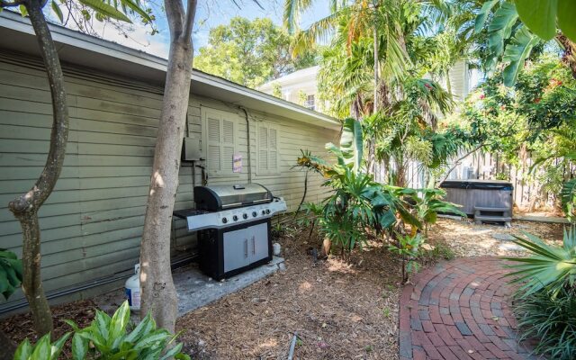 Southernmost Sanctuary Apartment