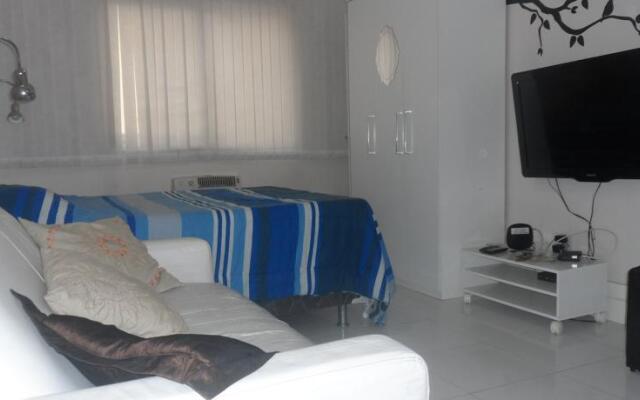 Studio Dallas Copacabana