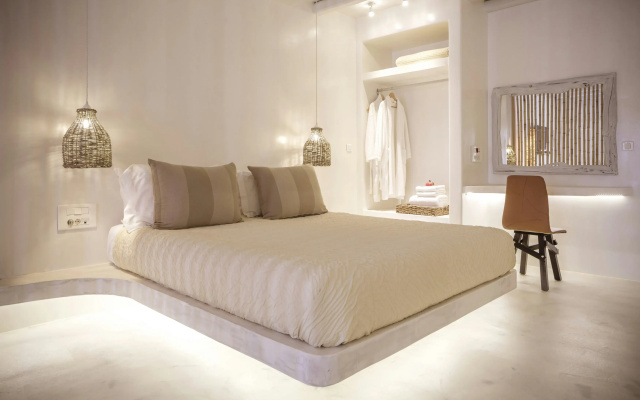 Naxian Collection