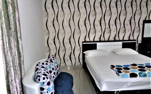 Crystal Guesthouse