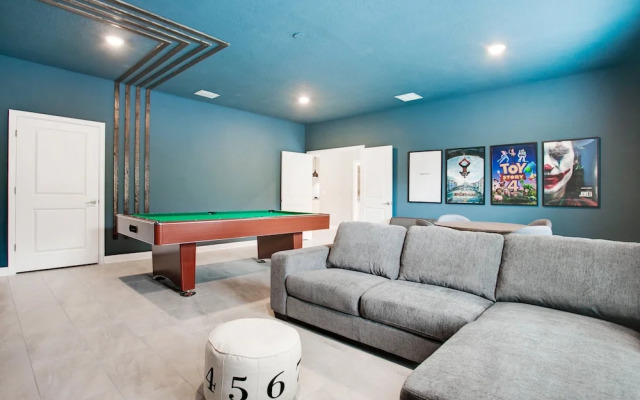 9BR Villa with Game Room & Theater