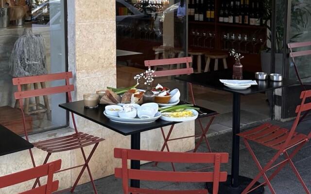 De Picciotto Suites