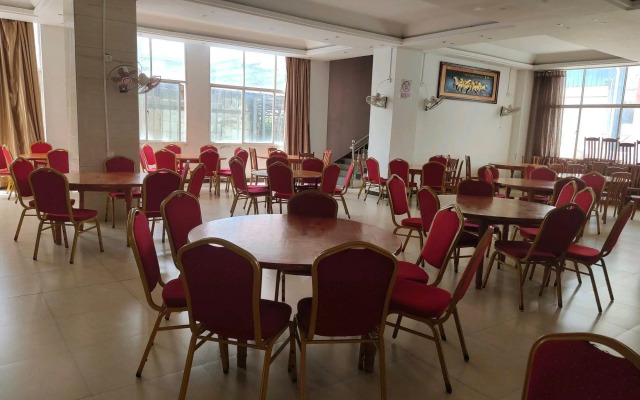 Huifeng Hotel