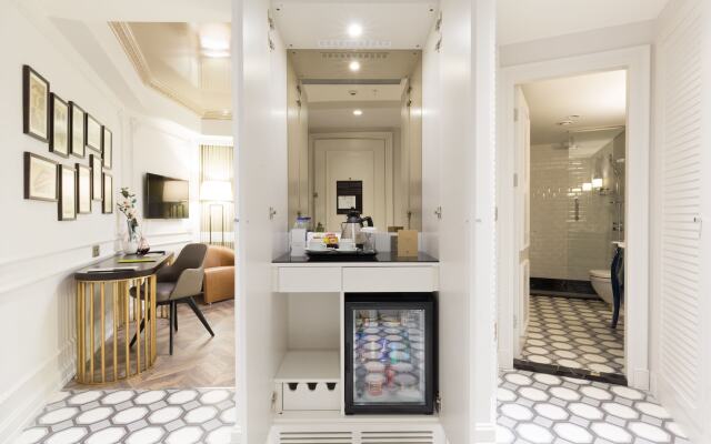 DoubleTree by Hilton Hotel Izmir Airport