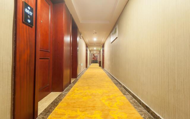 Chonpines Hotels·Xinyu Baoshi Park
