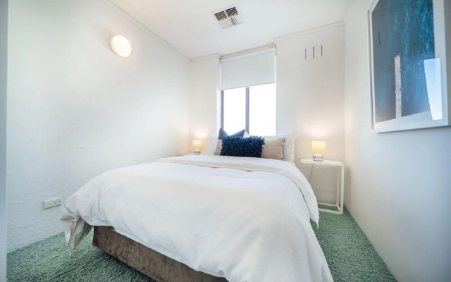 Sentosa at Semaphore Park-beachside Living