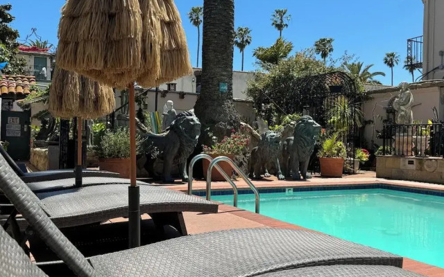 Tide Pool Villas