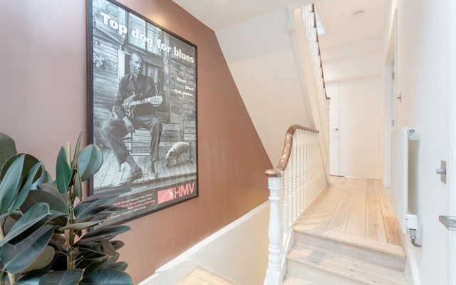 Stylish 2 Bedroom Apartment in London