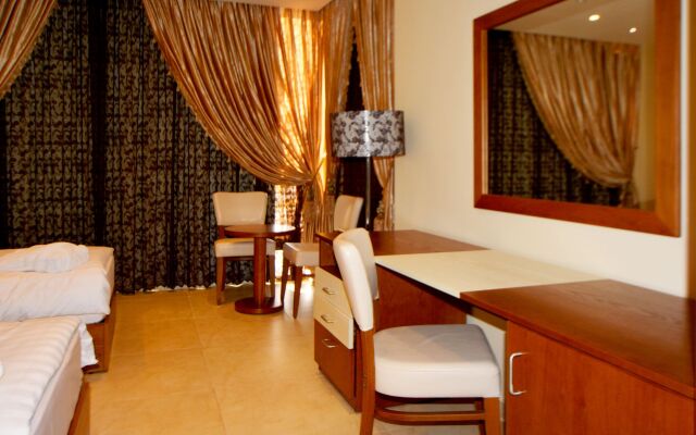 Public Security Hotel & Chalets