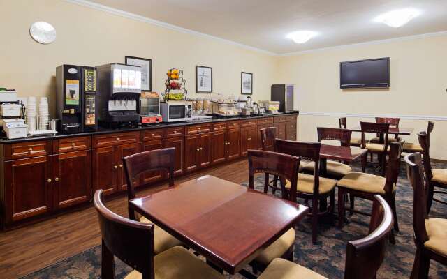 Best Western Queens Court Hotel