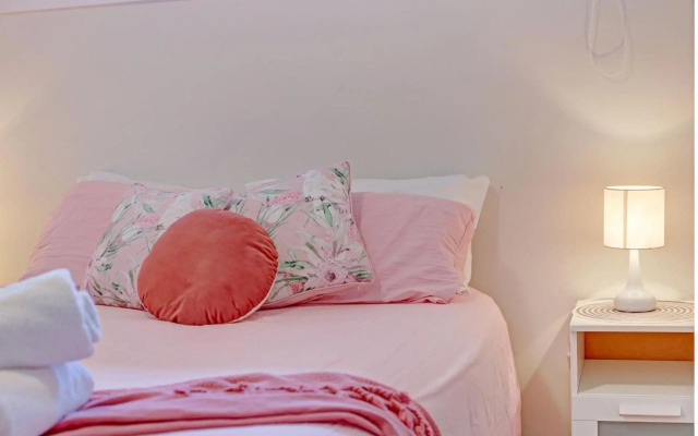 Luxury Spacious Entertaining Areas and Close to Hyams Beach