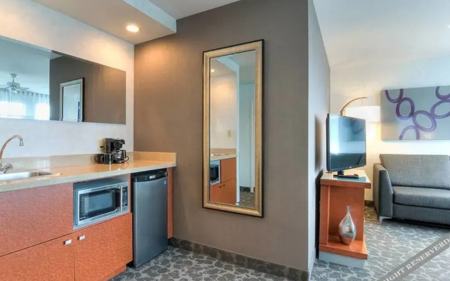 SpringHill Suites Old Montreal