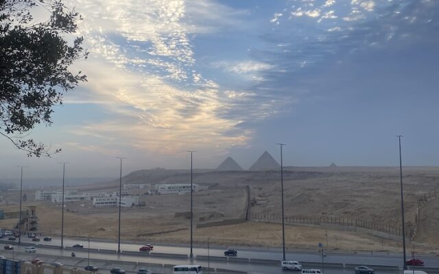 Pyramita Hotel