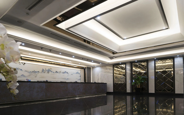 V Hotel Lavender