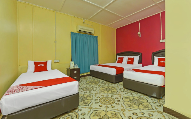 OYO 90675 Holiday View Inn