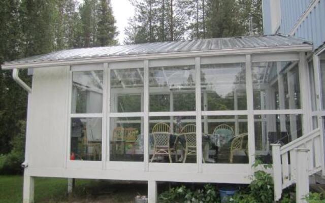 Overkalix Holiday Home
