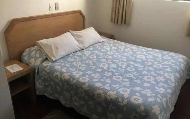 Hotel Camino del Alto