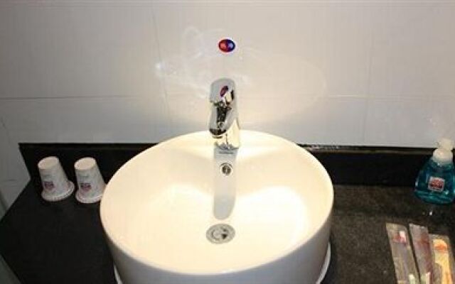 Yinzuo Jiayi Hotel - Qingdao