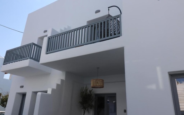 The Nine Graces - Agios Prokopios Beach Villas with Private Swimming Pools