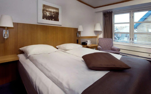 Home Hotel With