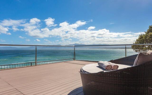 Whale Huys Luxury Ocean Holiday Villa