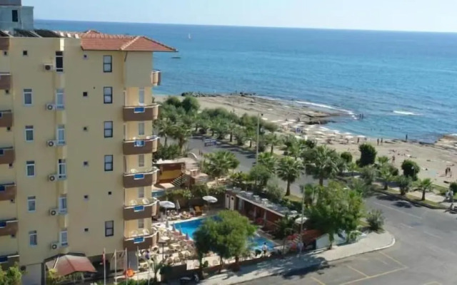 Semt Luna Beach Hotel