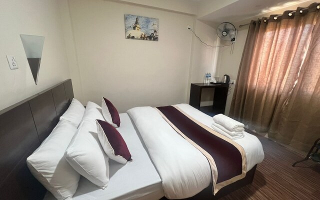 Hotel Down to Earth