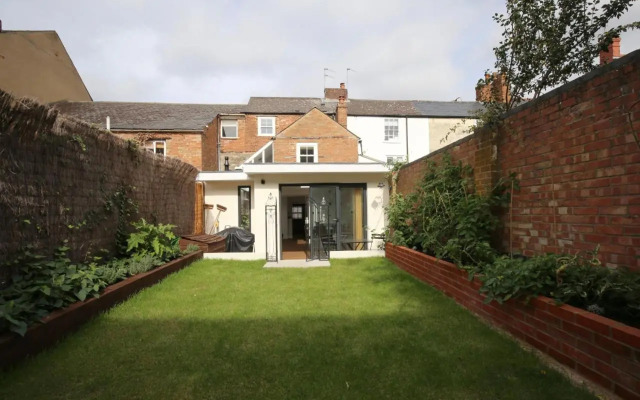Modern, Chic 3BR Townhouse in Central Oxford