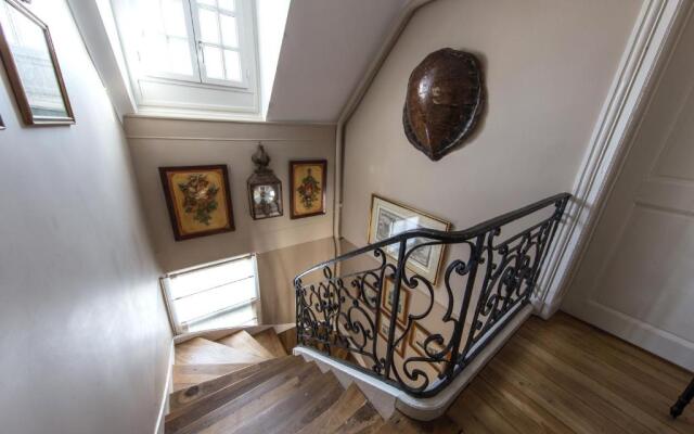 Room in Guest room - This 10th Century home sits in an extraordinary setting in the center of Orleans