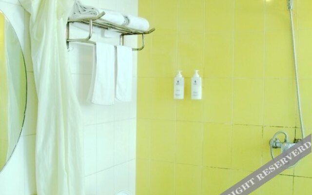 Qingdao Hai Qing Yuan Business Hotel