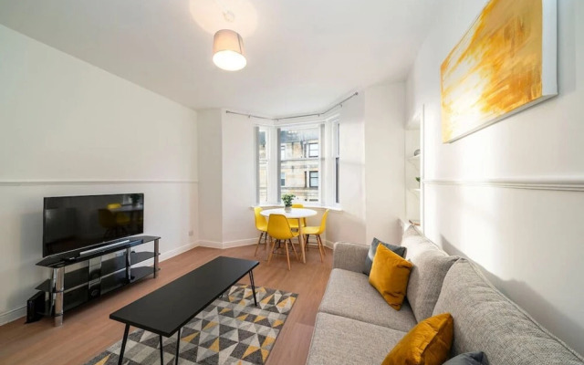 Dunn Street Apartment