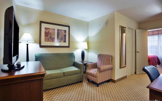 Country Inn & Suites by Radisson, Covington, LA