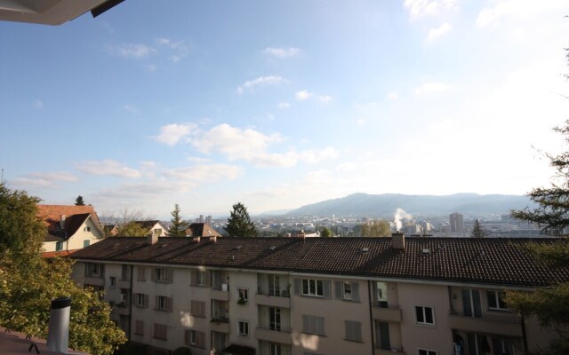 Swiss Star District 10