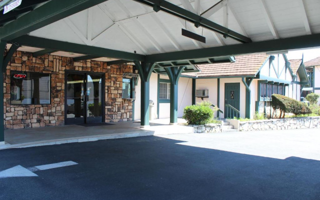 Best Whittier Inn