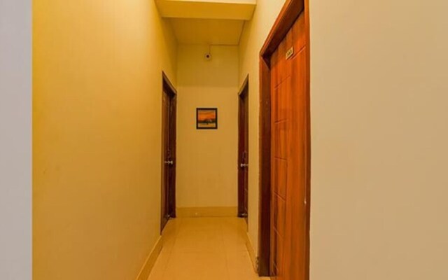 Hotel Crystal Stay by OYO Rooms