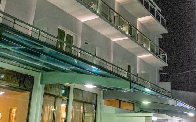 Hotel Telis