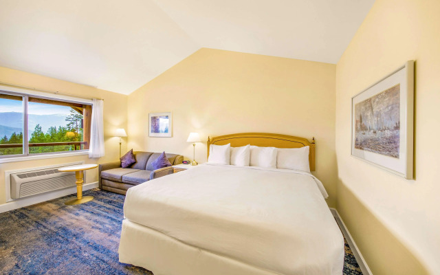 Kootenay Lakeview Resort, BW Signature Collection