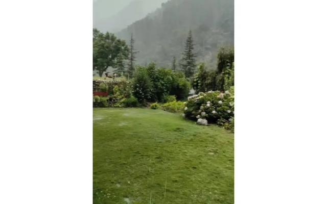 Anand-Ganga Yoga Guesthouse