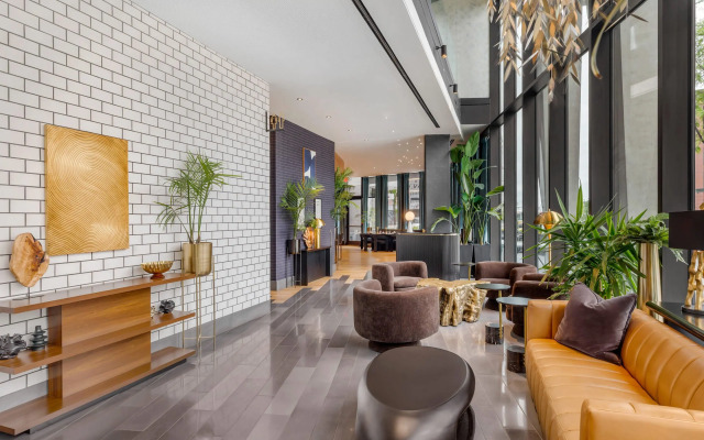 Cambria Hotel Boston Downtown - Seaport