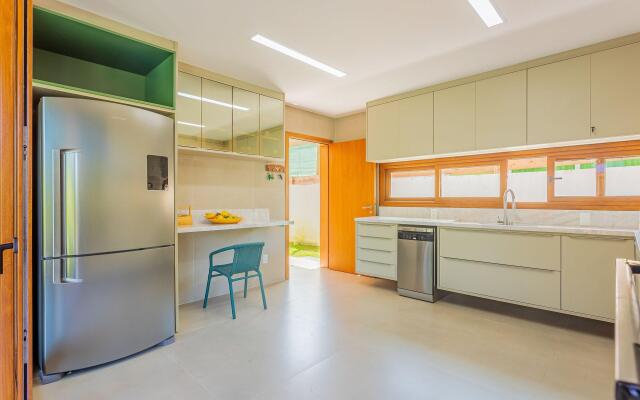 PF16 Casa Alto Luxo 5 Suítes Praia Bella Faxineira Inclusa